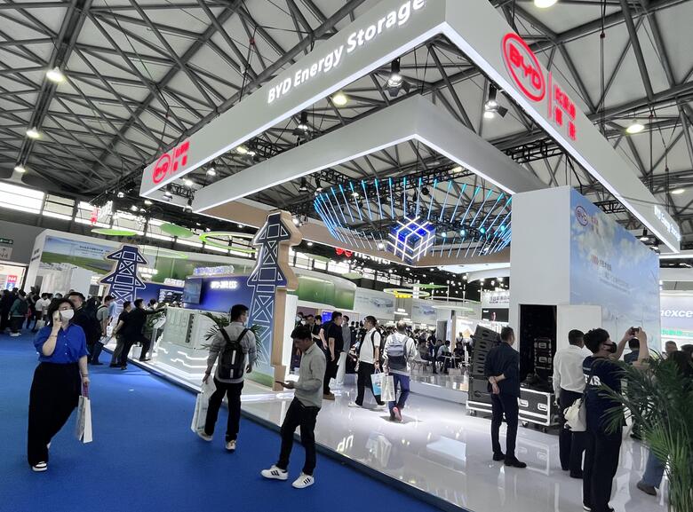 参展商该如何选择展台大小？展览展台搭建服务商帮您排忧解难